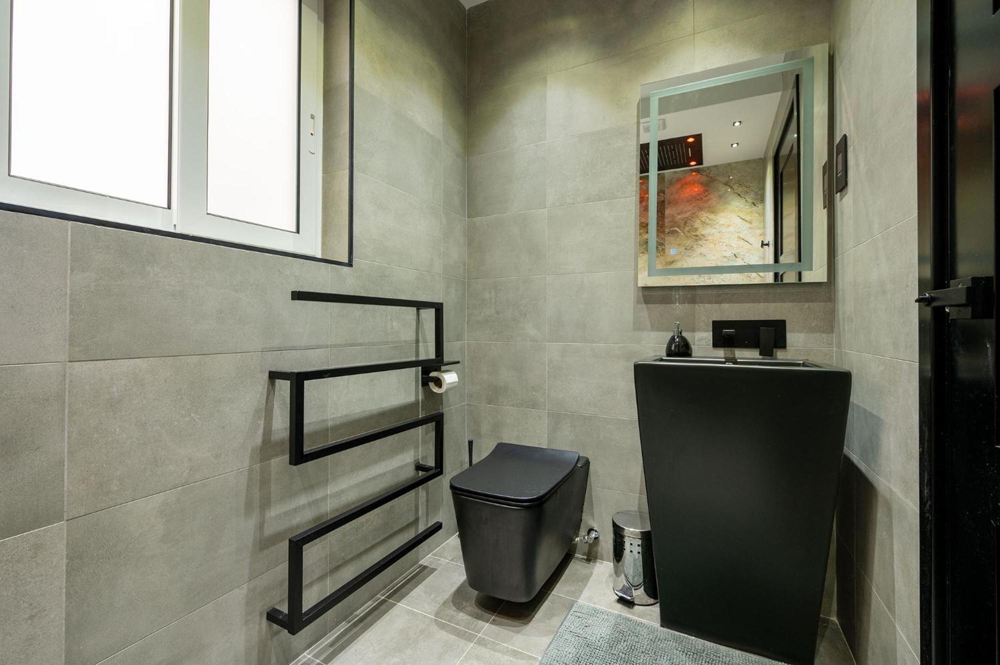 Modern 2 Bedroomed Apartment In Gzira Esterno foto